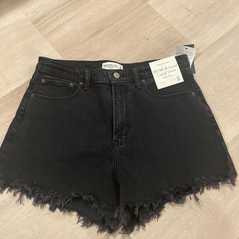 Abercrombie Black 90s Relaxed High Rise Cutoff Short Size 33 / 16 NWT